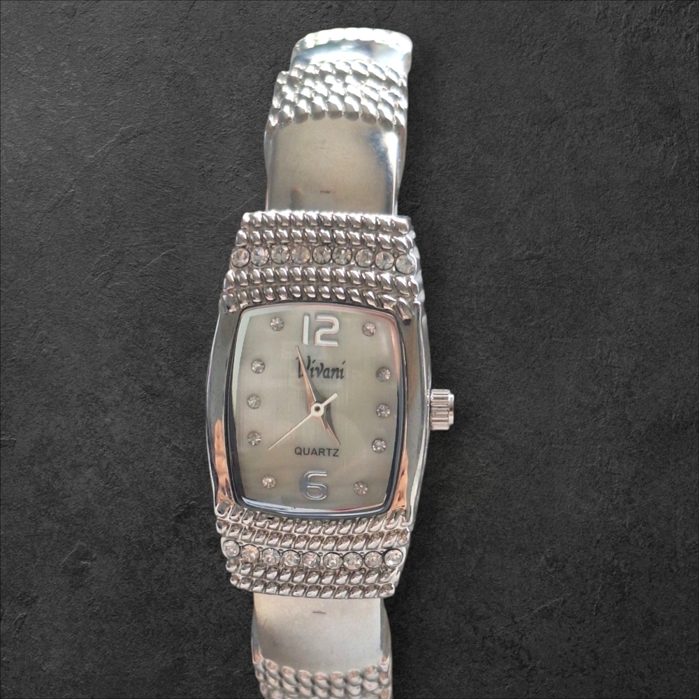 Vivani Women's Silver Textured Bangle Cuff Watch Requires Battery Excellent Cond